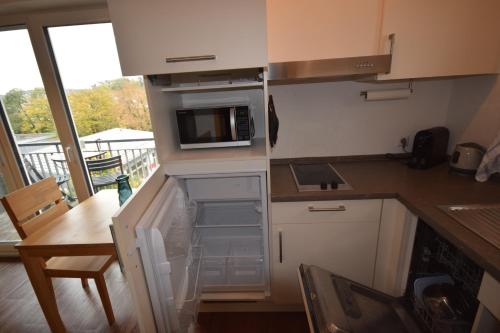 廚房, Nestwerk Komfort R23-13 - Balkon, Arbeitsplatz & Hochschulnähe (Nestwerk Komfort R23-13 - Balkon, Arbeitsplatz & Hochschulnahe) in 里斯河畔比伯拉赫