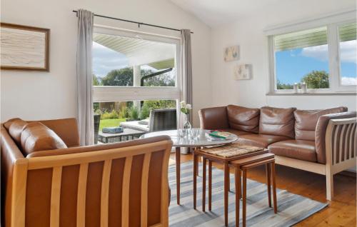 Three-Bedroom Holiday Home In Askeby in Askeby