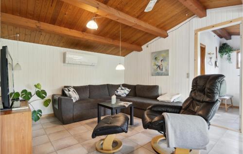  Amazing Home In Bogø By With Kitchen in Bogø By