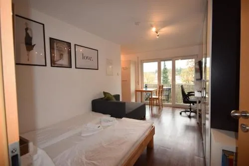 Nestwerk Komfort R23-12 - Balkon, Arbeitsplatz & Zentrumsnah in Biberach an der Riß, Deutschland