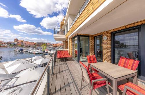 Müritzoase - Apartment mit Infrarot-Kabine & Müritzblick in der Hafenresidenz in Waren Müritz, Deutschland