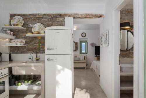 Porto Sereno Andros Suites Porto Sereno Andros Suites