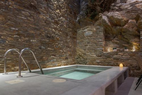 Porto Sereno Andros Suites Porto Sereno Andros Suites