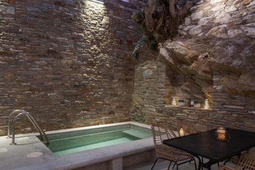 Porto Sereno Andros Suites Porto Sereno Andros Suites