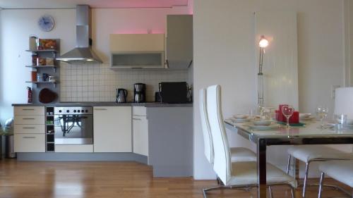 Two-Bedroom Apartment with Balcony image 6