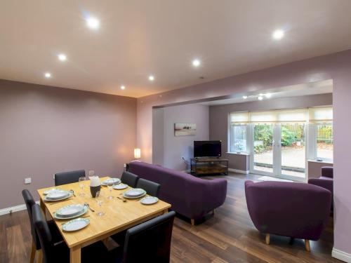 Cozy Coastal 3-Bedroom Home in North Shields - Pass the Keys gîte à louer Appletree Gardens junior school