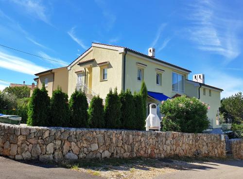 Apartments Savić - Šilo