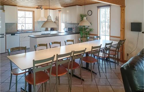 Kitchen, Lovely Home In Kopingsvik With Sauna in Kopingsvik