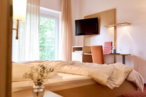 楚姆巴德酒店 (Gasthof zum Bad) in 朗格瑙