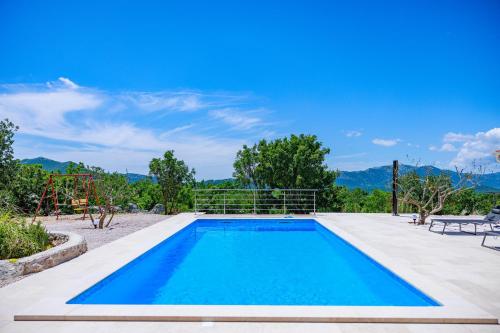 Swimming pool, Perfect holiday in Vila Hany home in Sestanovac