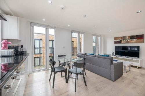 Spacious 2-Bed - Balcony - St Pancras - Sleeps 6, Londýn (fotografie 9)