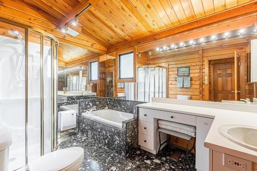 浴室, Les Oursons Bed and Breakfast in 聖馬嘉烈美臣湖 (QC)