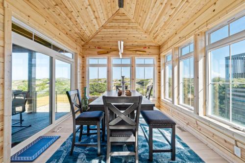 Marianne’s Marianne’s