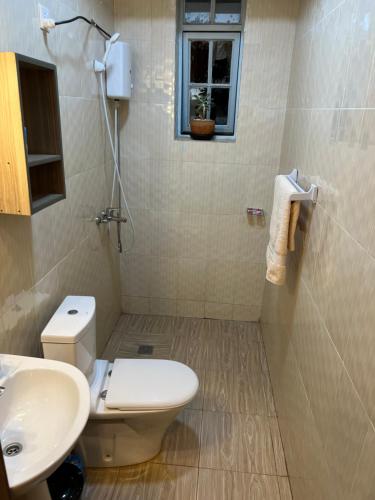 Queen Room image 8