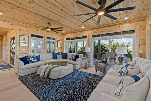 Marianne’s Marianne’s