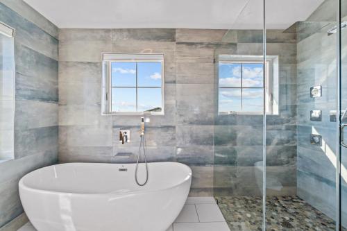 Marianne’s Marianne’s