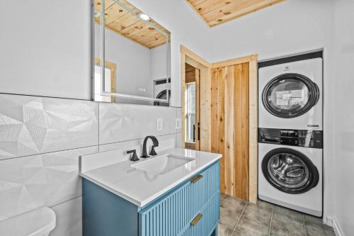 Marianne’s Marianne’s