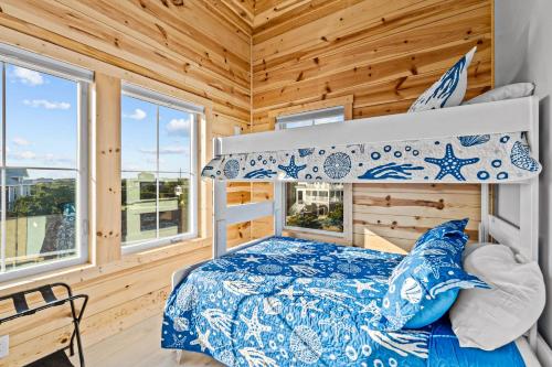 Marianne’s Marianne’s