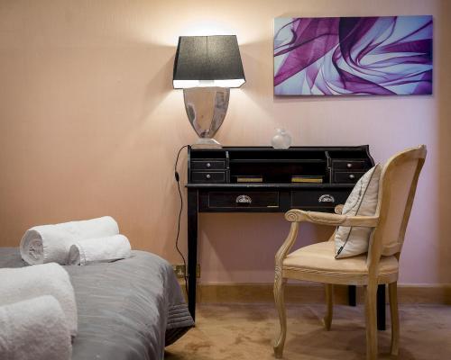 Hyde Park View Marble Arch Apt - image 3