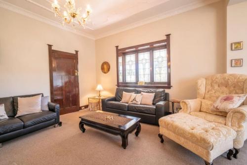 Silver Mist - Art Deco, Central Heating and Fireplace, Katoomba (Foto 5)