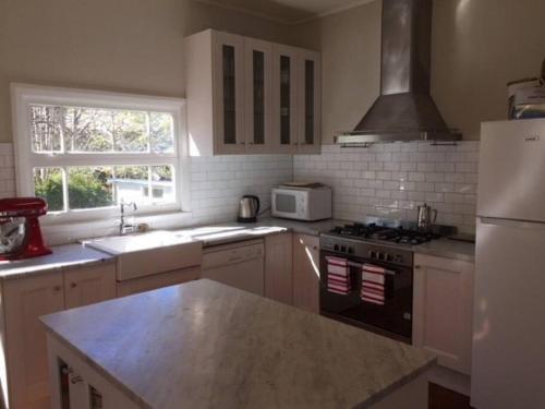 Craigend, Leura Mall - 3 Mins Walk to Shops, Leura (photo 10)