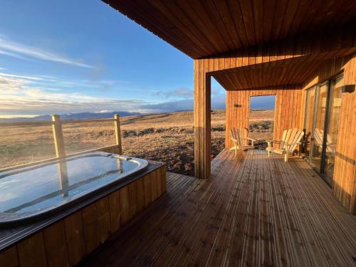 Balcony/terrace, Blue View Cabins in Reykholt