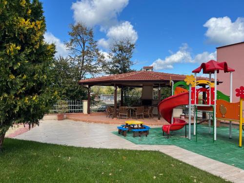 ملعب للأطفال, Apartment Sunny Seasons Byala in Byala