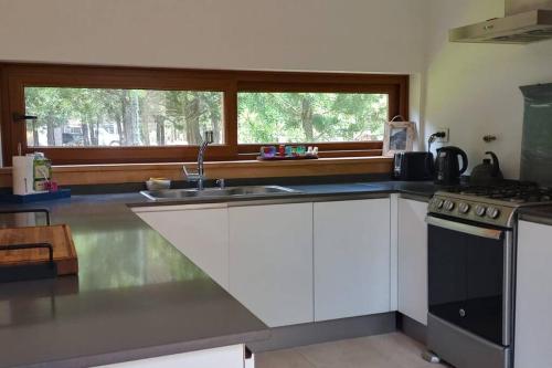 Hermosa Cabana al Bosque en Bariloche in Lago Gutierrez