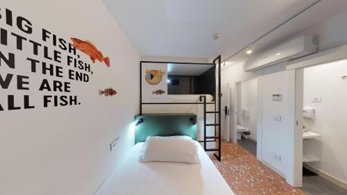 2060 The Newton Hostel in Мадрид