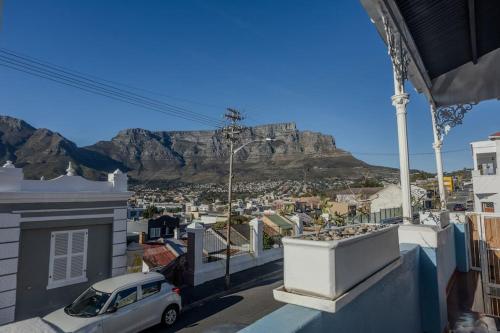 Unique heritage home in Bo-Kaap - Tap to explore photos