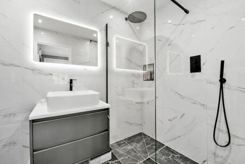 Chic 3-Bed Townhouse,2 Mins to Windsor's Long Walk, Windsor (fotografie 6)