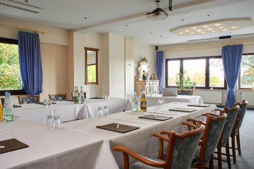 外部景觀, Hotel Restaurant Waldschlößchen (Hotel Restaurant Waldschloßchen) in 利嫩