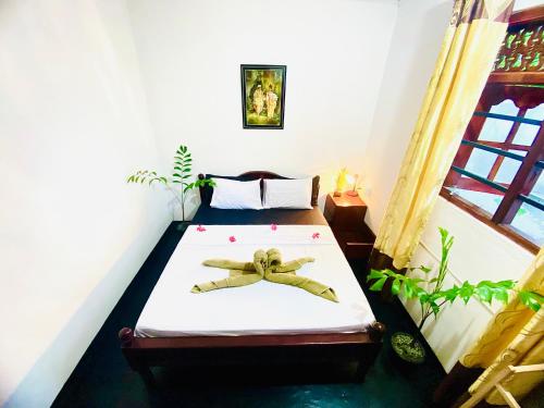 The White Villa - image 2