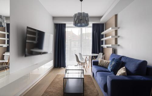One-Bedroom Apartment image 4