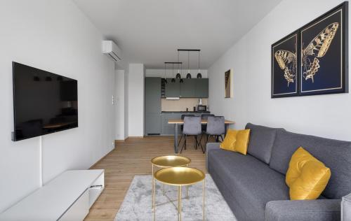 One-Bedroom Apartment image 1