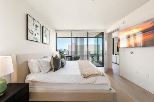 The Sapphire Nest - Spectacular Rooftop Amenities Ocean views 2BR thumb 3