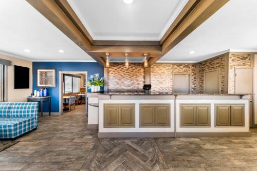 Best Western Markita Inn - image 11