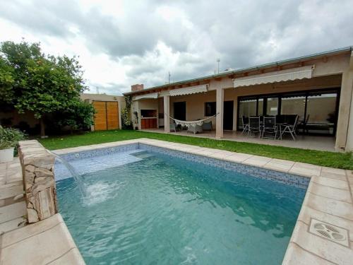 Hermosa Casa – khách sạn tại La Punta