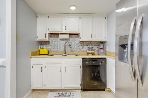 5 Mi to to Downtown Worcester Quiet Townhome in Auburn (Massachusetts)