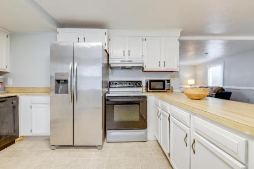 5 Mi to to Downtown Worcester Quiet Townhome in Auburn (Massachusetts)