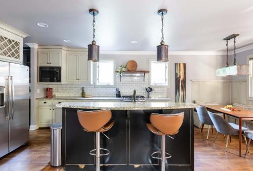 Silver Stallion in Kirkwood