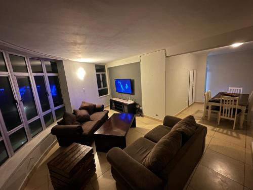 Bongz accomodation@ tenbury Room Type - Two-Bedroom Apartment Bongz accomodation@ tenbury Room Type - Two-Bedroom Apartment