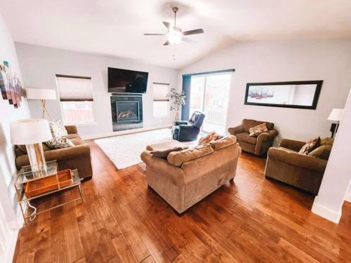 Large Pet Friendly Home near the Broadmoor in Colorado Springs, USA