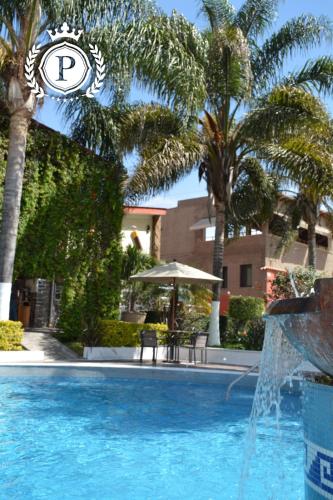 Swimming pool, Hotel Posada Virreyes in Tlaquepaque