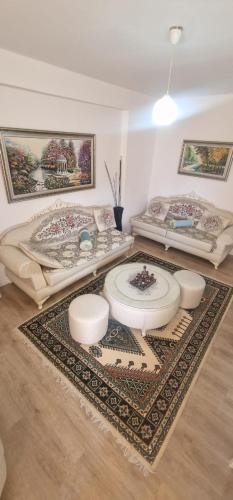 Osho Apartment, Tirana