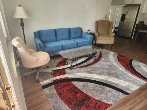 Létesítmények, Spacious cozy 3 bedroom waterfront house at port Richey in Bayonet Pont (FL)