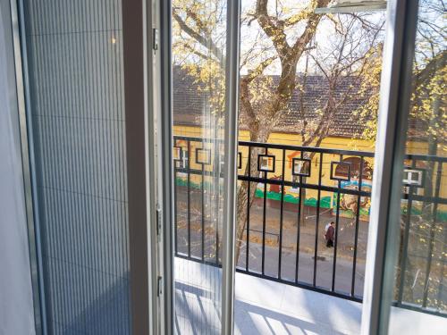 ระเบียง/ชานเรือน, SMS gold in ดูโดวาชูมา