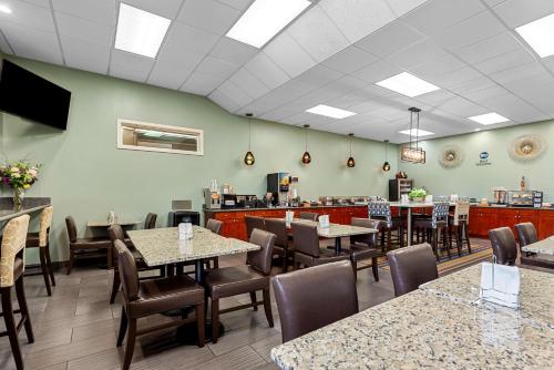 Best Western Cascadia Inn - image 11