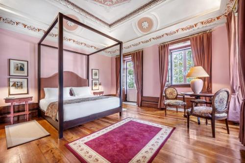 Deluxe King Suite