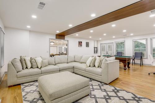 2 Mi to Truist Park Marietta Home with Pool Table in Marietta, USA